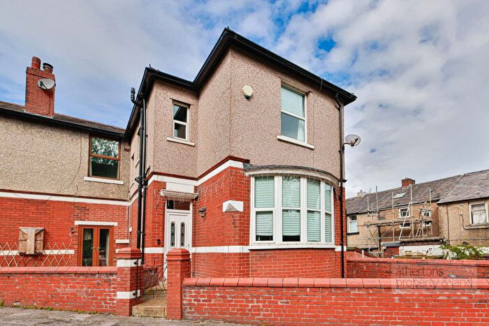 3 Bedroom End Of Terrace House For Sale In Sunnyside Avenue, Billington, BB7