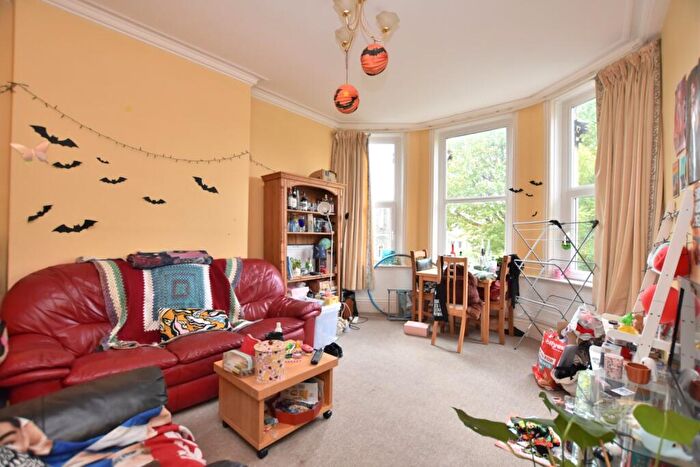 3 Bedroom Terraced House To Rent In Hampton Road, Redland, BS6