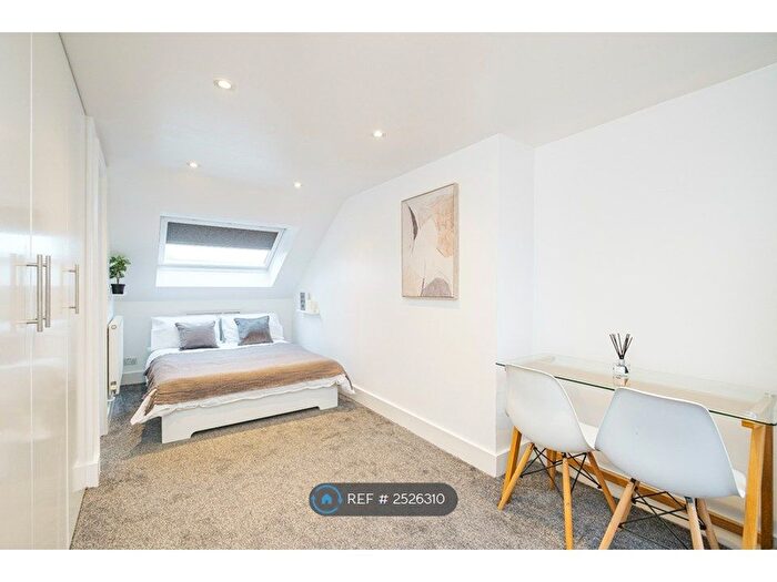 1 Bedroom Flat To Rent In Homesdale Road, Bromley, BR1
