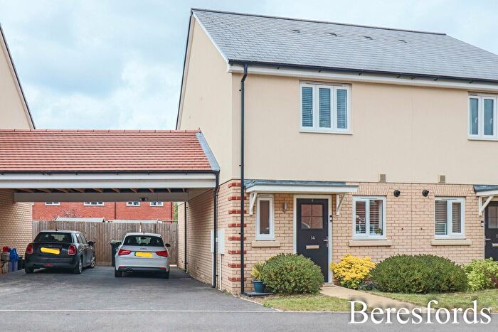 2 Bedroom Semi-detached House For Sale In Cattail Drive, Dunmow, CM6