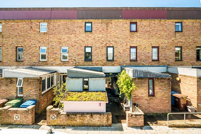 3 Bedroom Terraced House To Rent In Howbury Road, Peckham, SE15