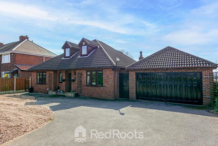 4 Bedroom Detached House For Sale In Doncaster Road, Harlington, Doncaster, DN5