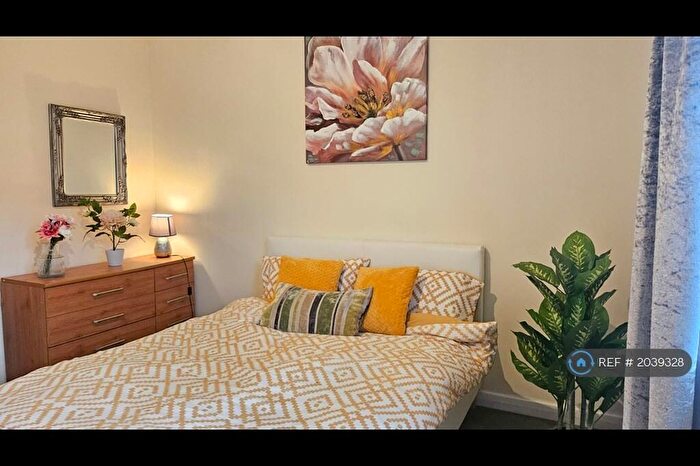 3 Bedroom Flat To Rent In Alexander Terrace, Aberdeen, AB24