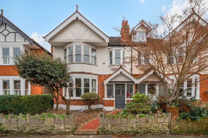 5 Bedroom Semi-Detached House To Rent In West Park Road, Kew, Surrey, TW9