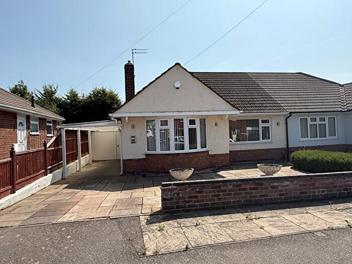 2 Bedroom Semi-Detached Bungalow For Sale In Foxhunter Drive, Oadby, Leicester, LE2