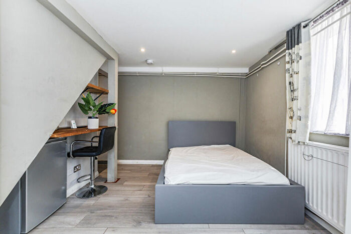 House To Rent In William Road, Sutton, SM1