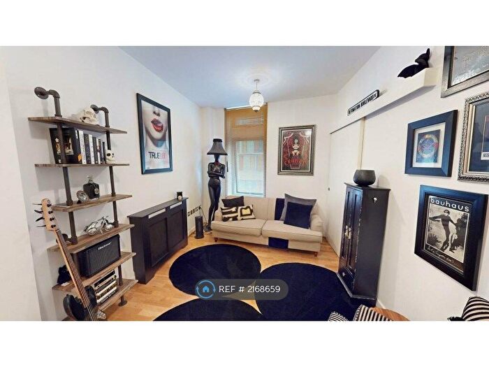 2 Bedroom Flat To Rent In Shudehill, Manchester, M4