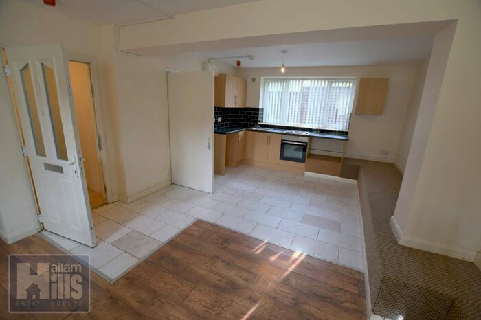 Studio To Rent In Eastern Avenue, Sheffield, South Yorkshire, S2