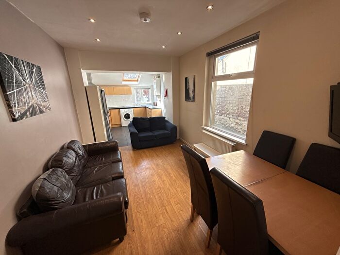 4 Bedroom Terraced House To Rent In Tewkesbury Street, Cardiff, CF24