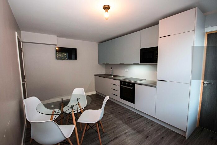 4 Bedroom Flat To Rent In Broomfield Road, Coventry, CV5