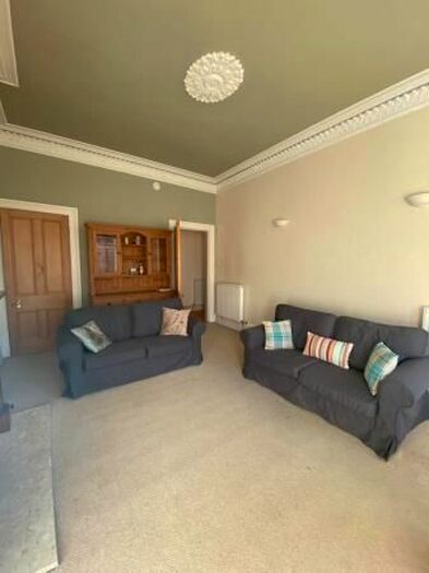2 Bedroom Flat To Rent In Bruntsfield Place, Edinburgh, EH10