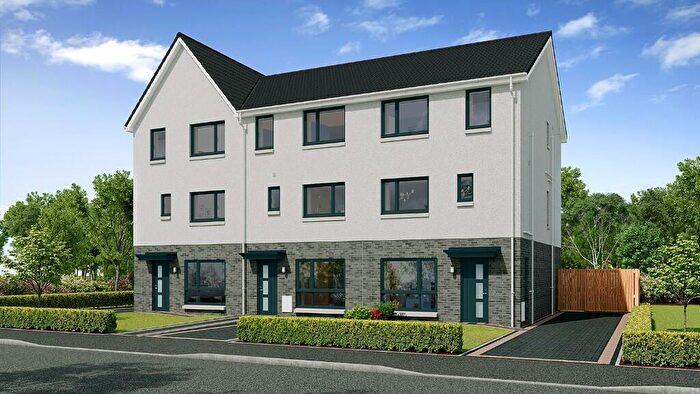 4 Bedroom Town House For Sale In Eriskay Drive, Crieff, Perthshire, PH7