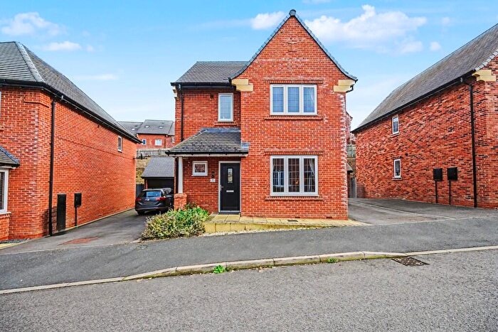 3 Bedroom Detached House For Sale In Juniper Way, Eden Park, Rugby, CV21