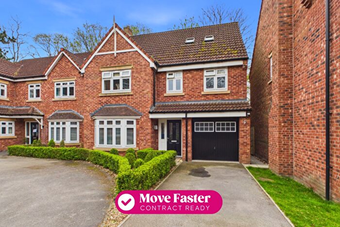6 Bedroom Detached House For Sale In Cleminson Gardens, Cottingham, HU16