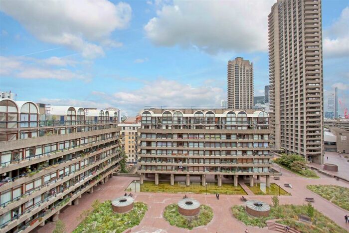 Flat To Rent In Bryer Court, Barbican, London, EC2Y