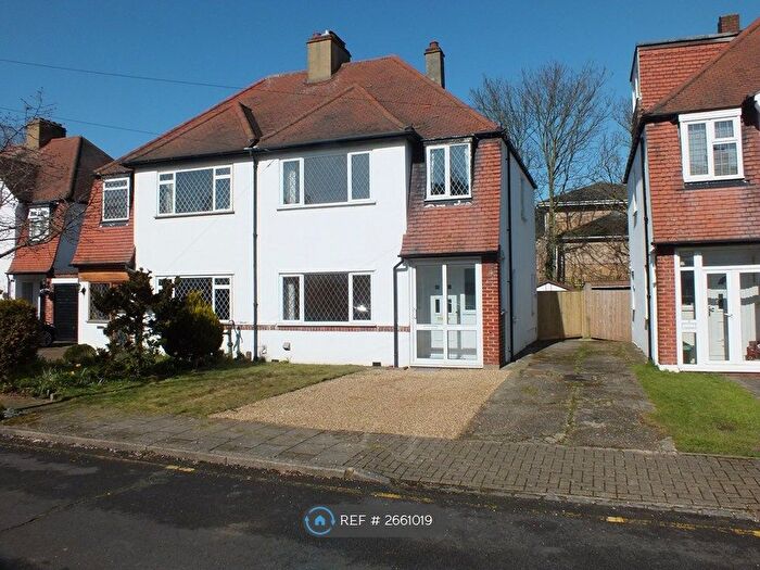 3 Bedroom Semi-Detached House To Rent In Carisbrooke Road, Bromley, BR2