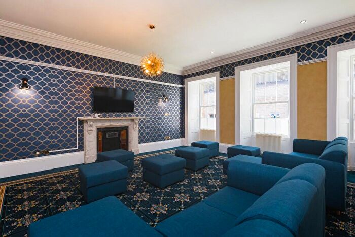 9 Bedroom Apartment To Rent In Leazes Terrace, Newcastle Upon Tyne, NE1