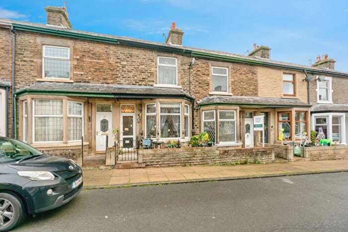 3 Bedroom Terraced House For Sale In Federation Street, Barnoldswick, Lancashire, BB18