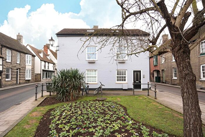 1 Bedroom Flat To Rent In Kneesworth Street, Royston, SG8