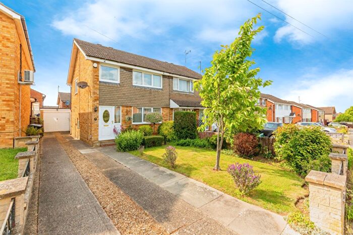 3 Bedroom Semi-Detached House For Sale In Byron Crescent, Rushden, NN10