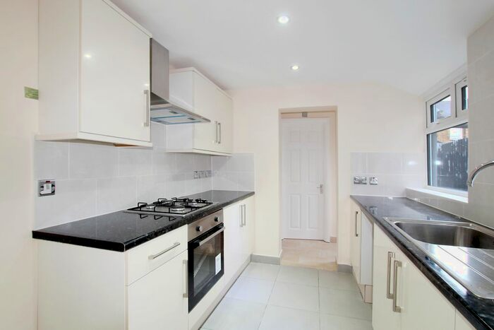 3 Bedroom Terraced House To Rent In Sutton Court Road, London, E13