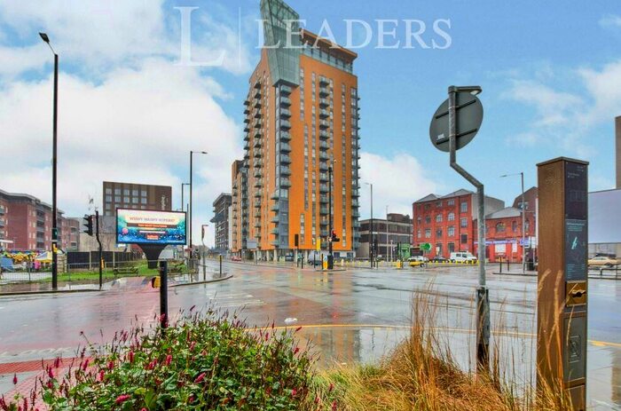 2 Bedroom Apartment To Rent In Skyline Central, Goulden Street, Manchester, M4