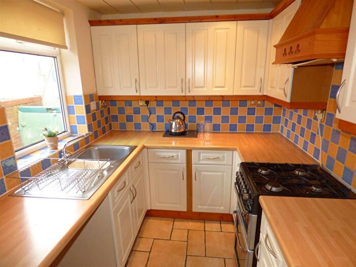 2 Bedroom End Of Terrace House To Rent In North Road, Wallsend, NE28