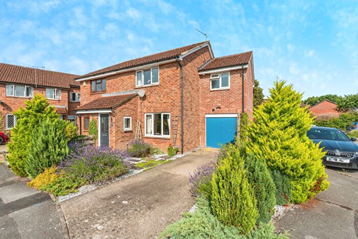 2 Bedroom Semi-Detached House For Sale In Rufus Gardens, Totton, Southampton, Hampshire, SO40