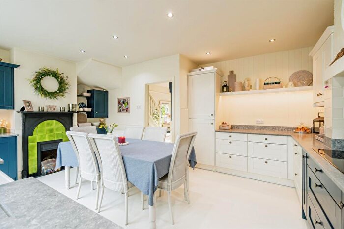 3 Bedroom Terraced House For Sale In Canning Road, Bognor Regis, PO22