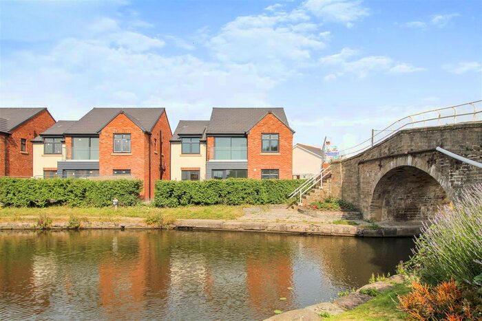 4 Bedroom Detached House For Sale In Summerwood Lane, Halsall, Ormskirk, L39