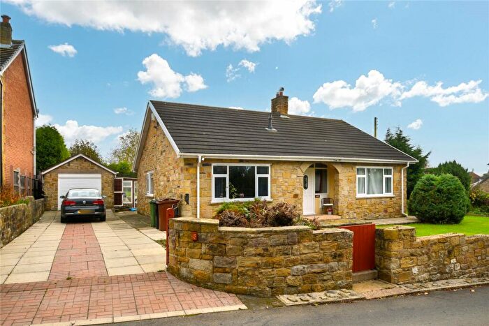 2 Bedroom Bungalow To Rent In Hall Road, Little Preston, Leeds, West Yorkshire, LS26