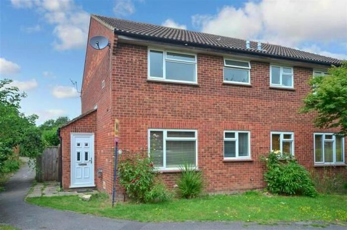1 Bedroom Terraced House To Rent In Midsummer Road, Snodland, ME6