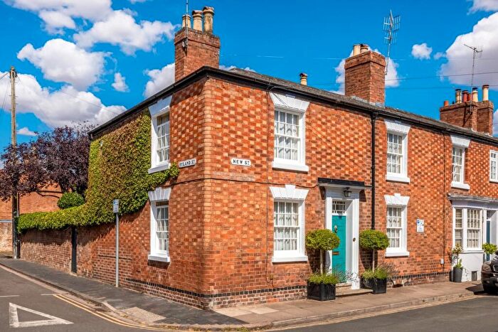 4 Bedroom End Of Terrace House For Sale In New Street, Stratford-upon-Avon, CV37