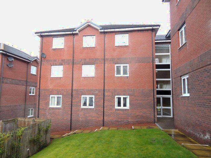 3 Bedroom Flat To Rent In Pennine View Close, Carlisle, CA1