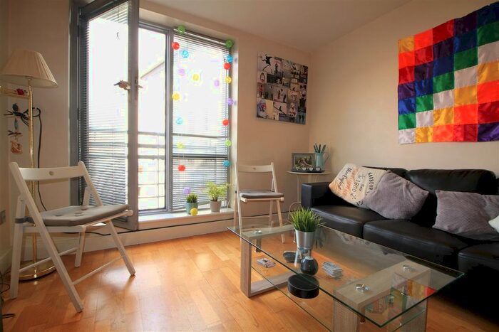 2 Bedroom Flat To Rent In Ropewalk Court, Upper College Street, Nottingham, NG1