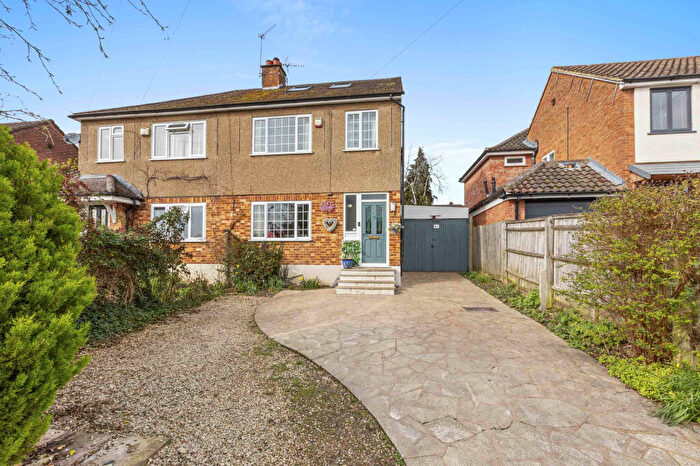 4 Bedroom Semi Detached House For Sale In Seymour Park Road, Marlow, Buckinghamshire, SL7