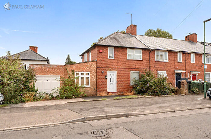3 Bedroom End Of Terrace House For Sale In Wigmore Road, Carshalton, SM5