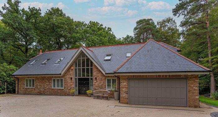 6 Bedroom Detached House For Sale In Stoke Common Road, Fulmer, Slough, SL3