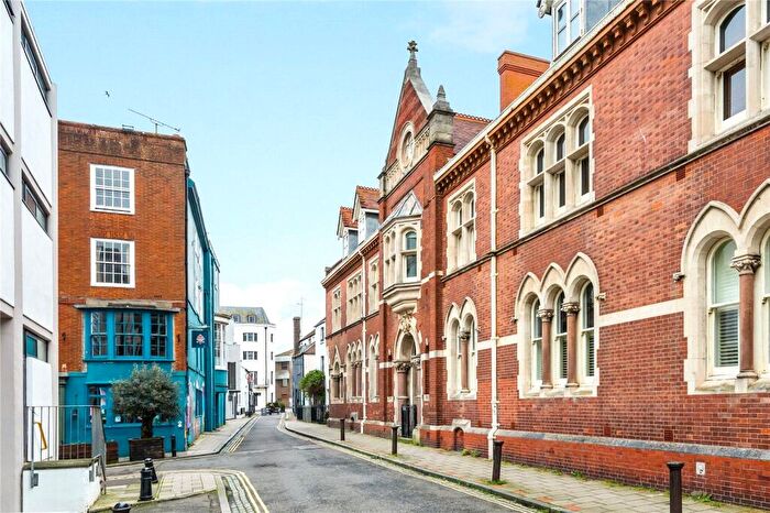 2 Bedroom Apartment To Rent In Princes Street, Brighton, East Sussex, BN2