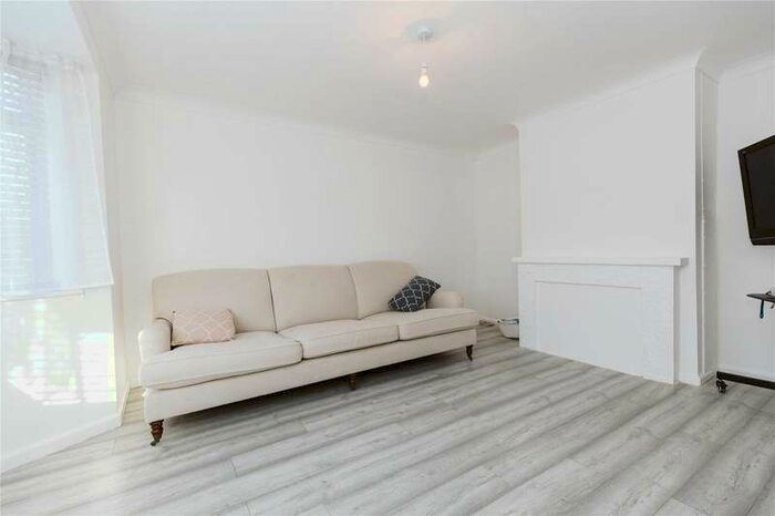 3 Bedroom Property To Rent In Frampton Crescent, Fishponds, Bristol BS16