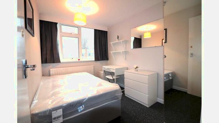 6 Bedroom Property To Rent In Horwood Close, Headington, Oxford, OX3