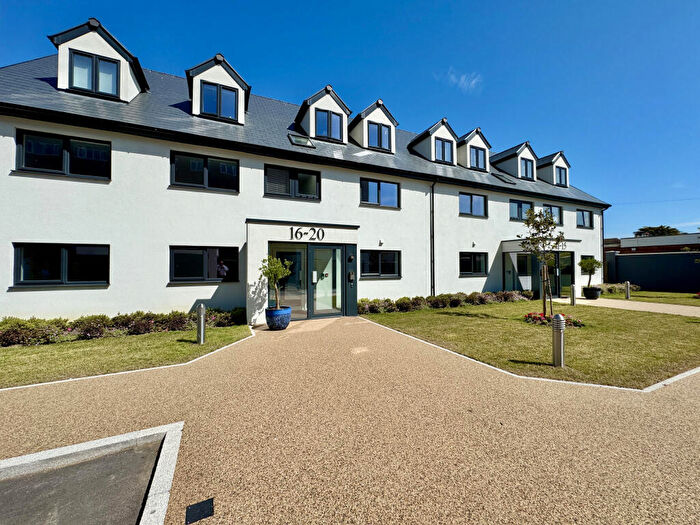 2 Bedroom Apartment For Sale In The Residence, South Road, Hythe, Kent, CT21