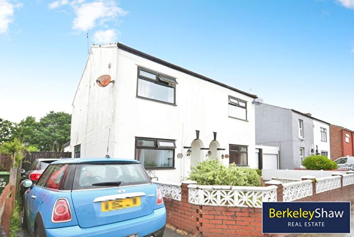 2 Bedroom Semi Detached House For Sale In High Park Road, Southport, PR9