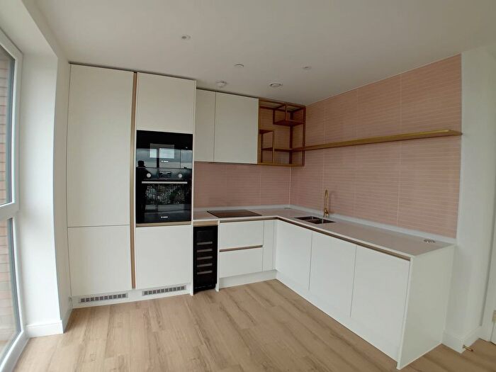 2 Bedroom Flat To Rent In Quay Walk, HA0