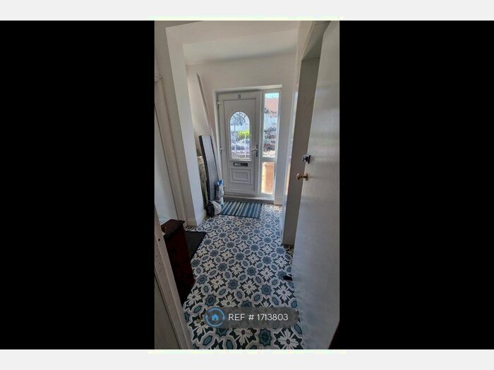 Studio To Rent In Nelson Road, London, E4