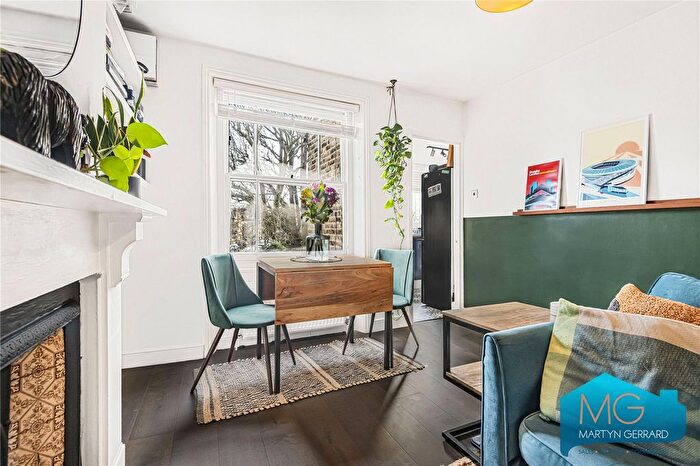 1 Bedroom Flat For Sale In Fairfield Road, London, N8