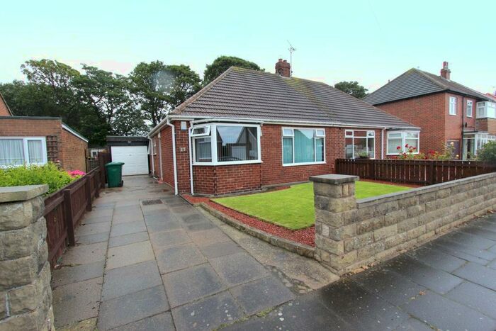 2 Bedroom Bungalow For Sale In Gerrard Road, Whitley Bay, NE26
