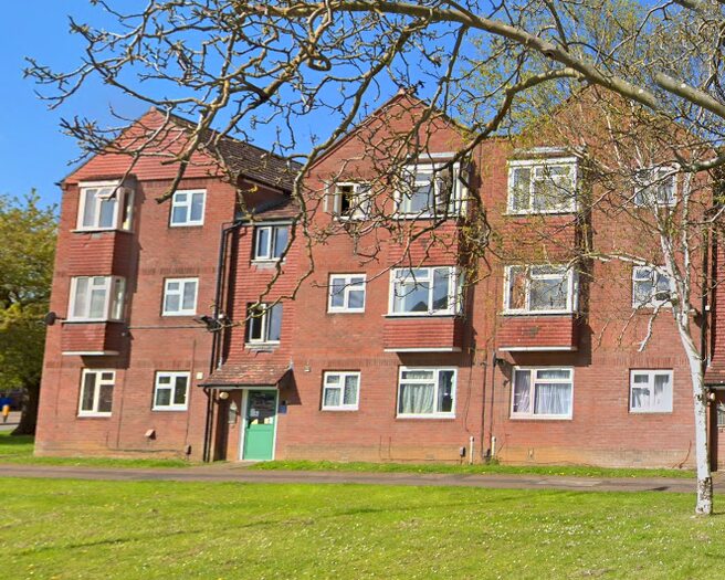 1 Bedroom Flat To Rent In Duck Street, Rushden, Northamptonshire, NN10