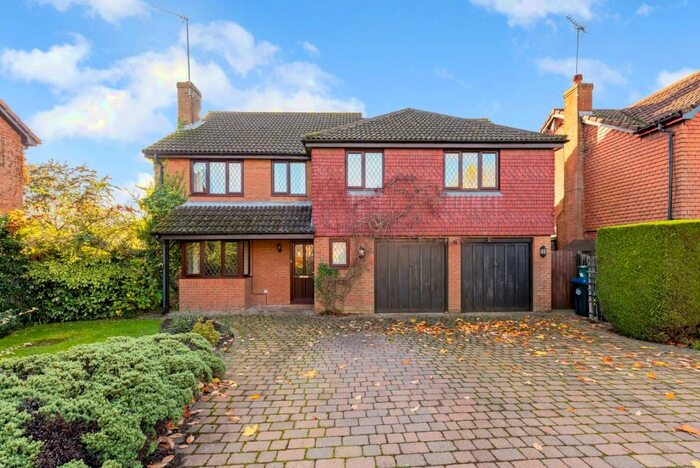 5 Bedroom Detached House To Rent In Crees Meadow, Windlesham, Surrey, GU20