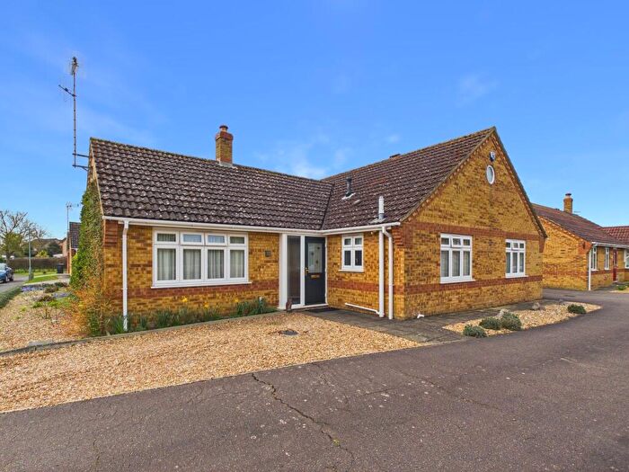 3 Bedroom Bungalow For Sale In Lacey Close, Watlington, King's Lynn, PE33